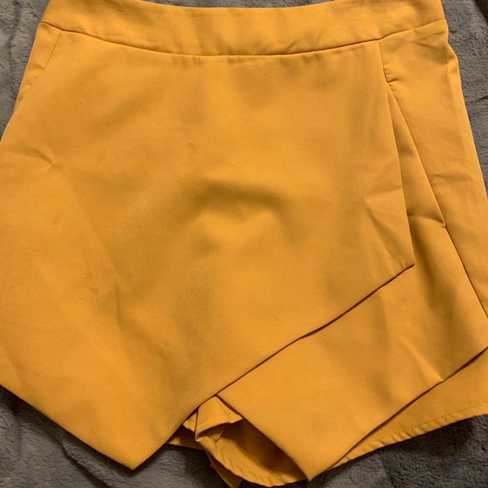 These Three Boutique Shorts